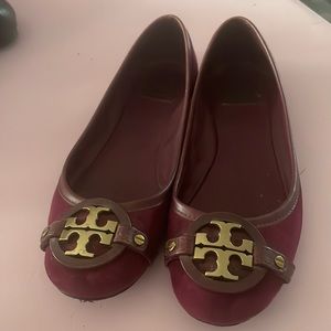 Tory Burch size 8 purple/burgundy flats